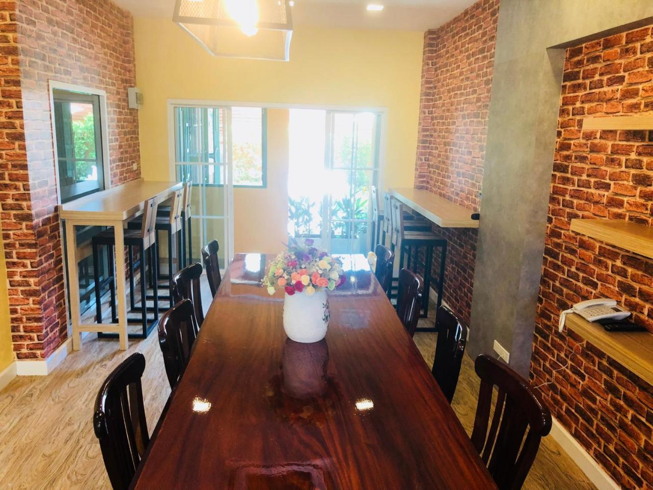 Krinnatra Villa Chonburi Exterior foto